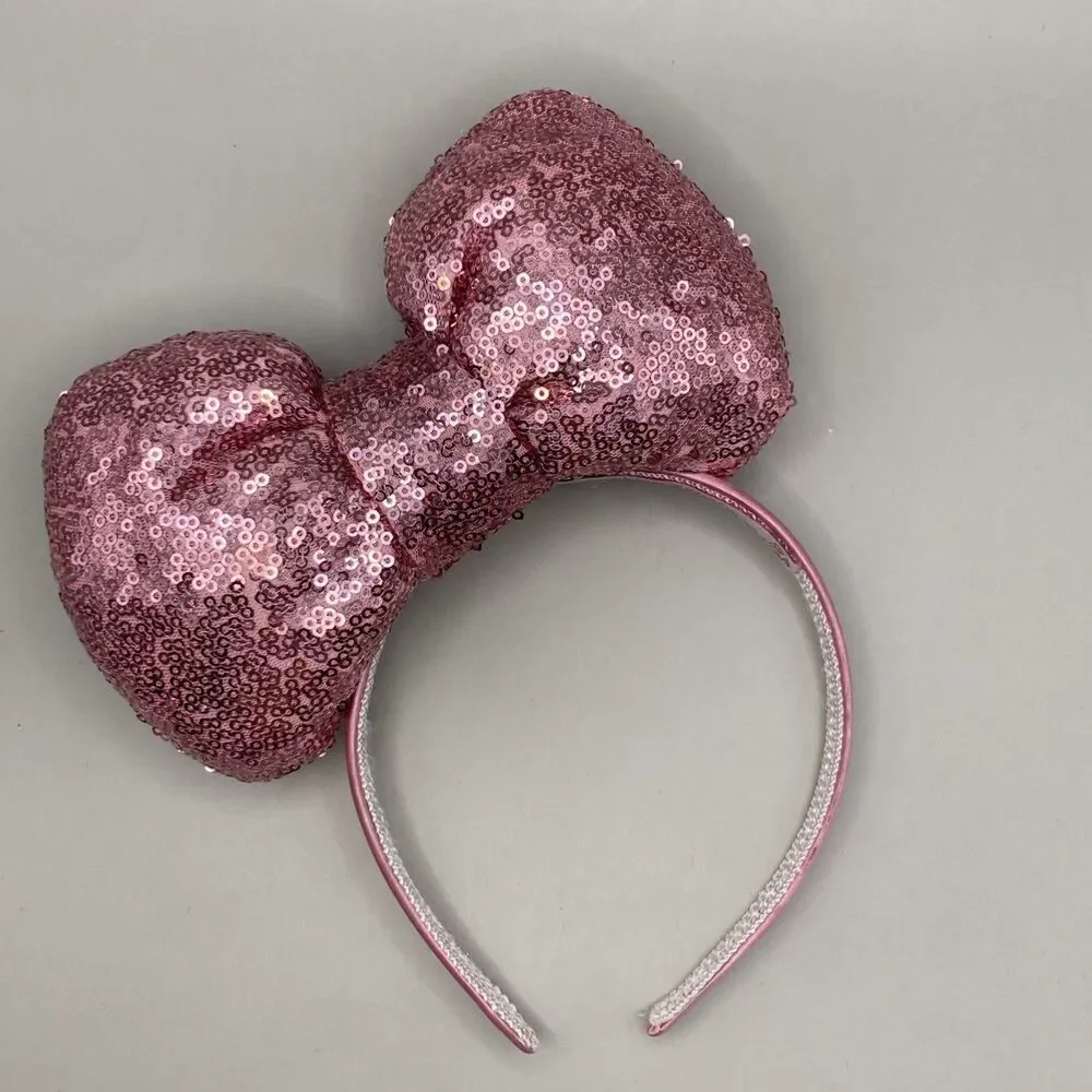 Chubby Bunny x Hello Kitty Cafe Limited Edition Pink Sequin Bow Headband